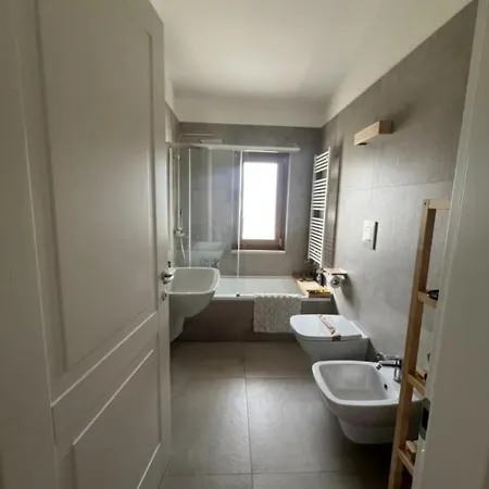 B&B Apulia Casa E Cucina 트라니